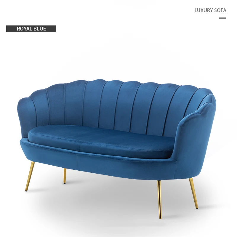 sofa-velours-bleu-élegant
