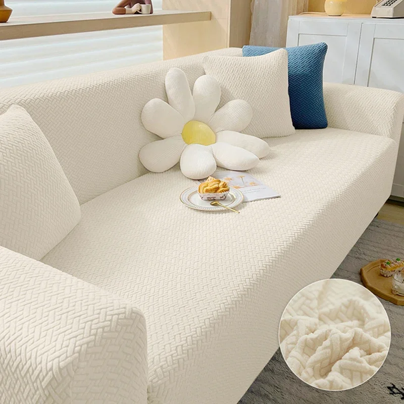 housse-blanche-déco-coussins-fleurs